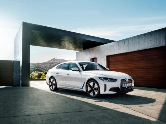 BMW nutzt Dünger zum Laden von Elektroautos 