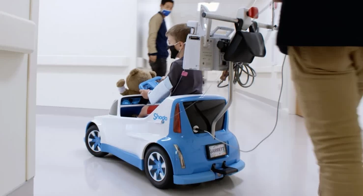 Honda Shogo bringt Freude und Trost für Kinder im Krankenhaus