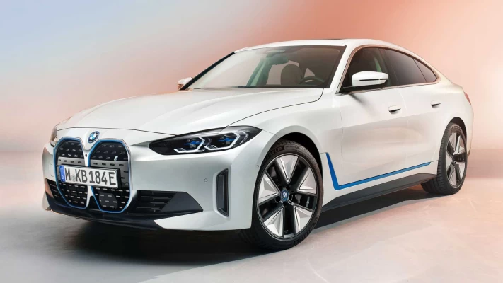 Hohe Nachfrage nach BMW i4 und iX : Preis