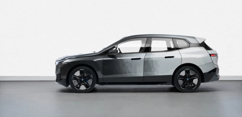 BMW stellt auf der CES 2022 Farbwechseltechnologie vor