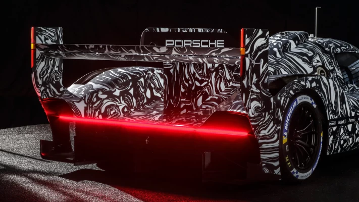 Porsche-Rennwagen für das 24-Stunden-Rennen von Le Mans 2023
