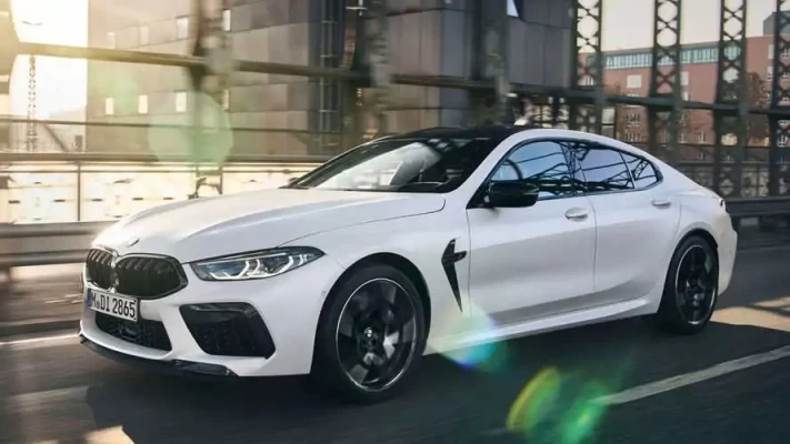 2022 BMW M8 Competition Preis und Ausstattung bekannt gegeben