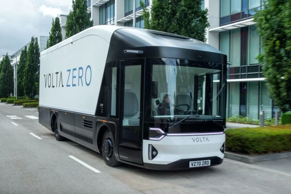 DB Schenker bestellt 1.470 vollelektrische Volta Zero Trucks in Europa