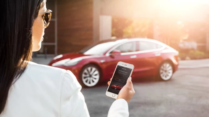 Tesla integriert Carsharing in seine App