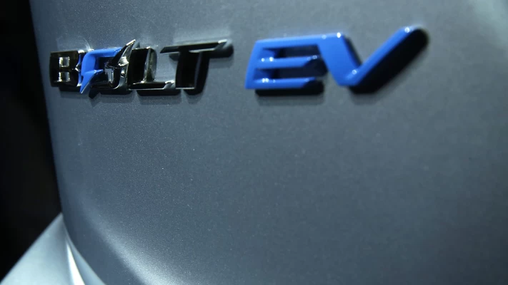 GM ruft Fahrzeuge zum Austausch von Chevrolet Bolt-Batterien zurück
